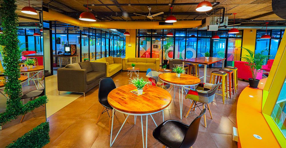 Community Coworks Ackruti Trade Centre